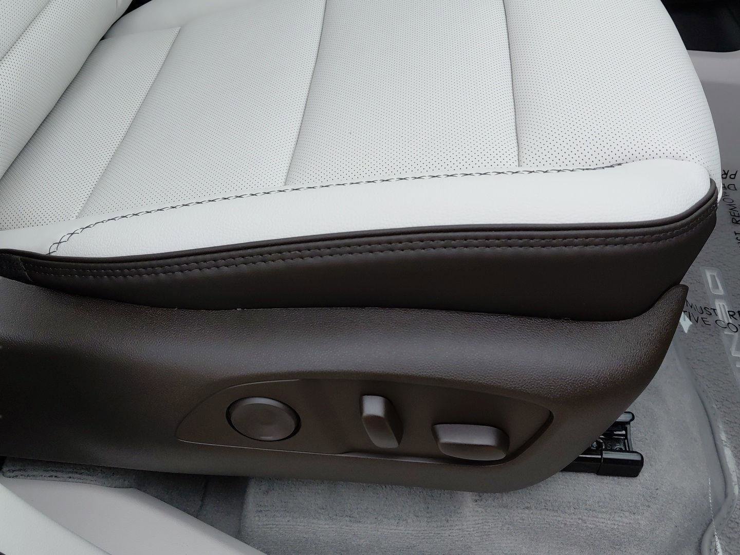 New 2026 GMC Acadia Denali w/ Super Cruise Package image 13