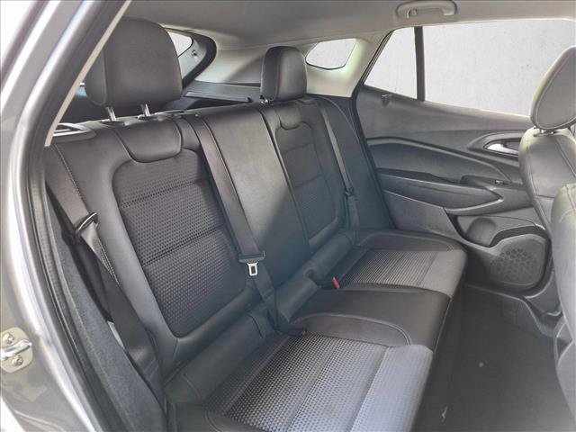 Used 2024 Chevrolet Trax LT FWD image 16