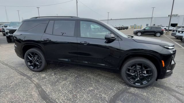 New 2026 Chevrolet Traverse RS w/ LPO, Floor Liner Package AWD/4WD image 3