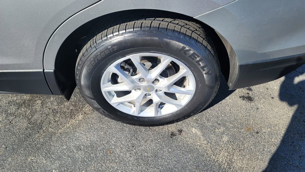 Used 2023 Chevrolet Equinox LS AWD/4WD image 8