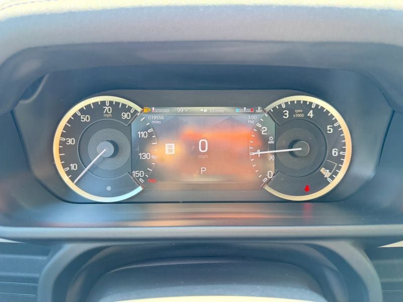 Used 2023 Land Rover Defender 110 AWD/4WD image 21