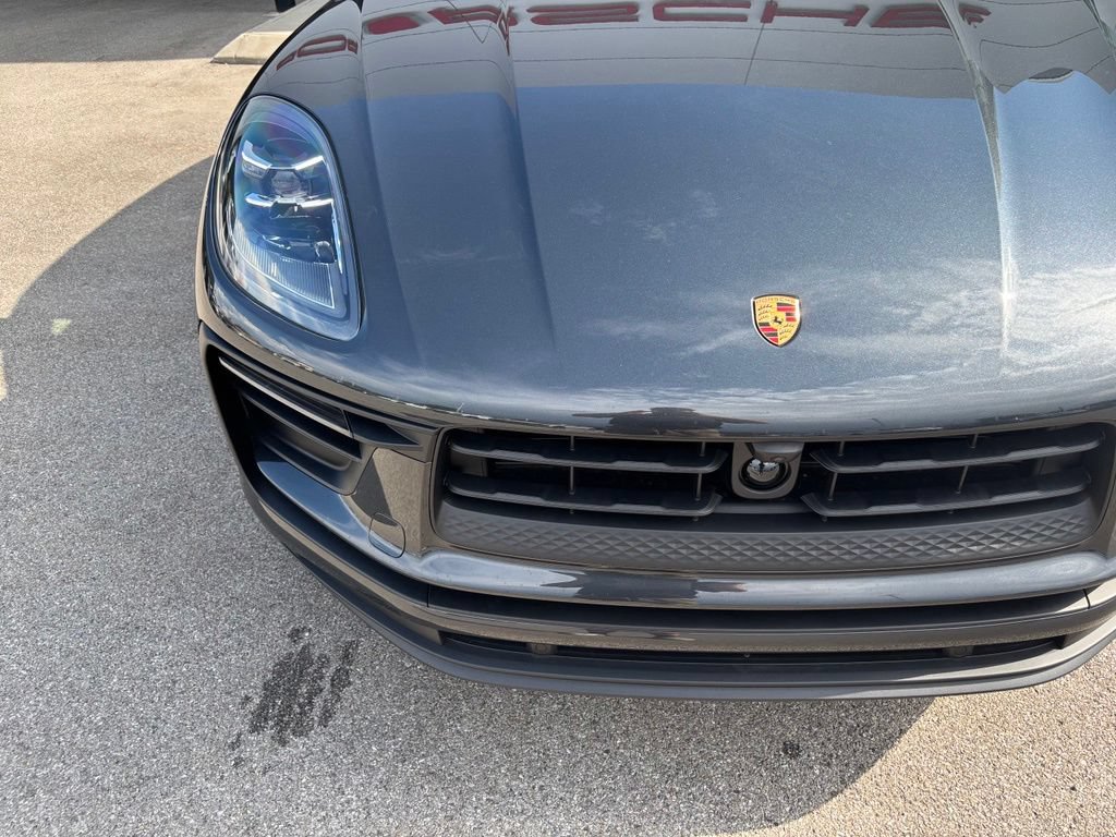 New 2026 Porsche Macan AWD/4WD image 18