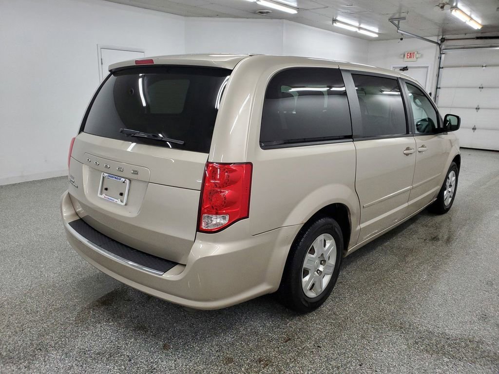 Used 2012 Dodge Grand Caravan SE image 4
