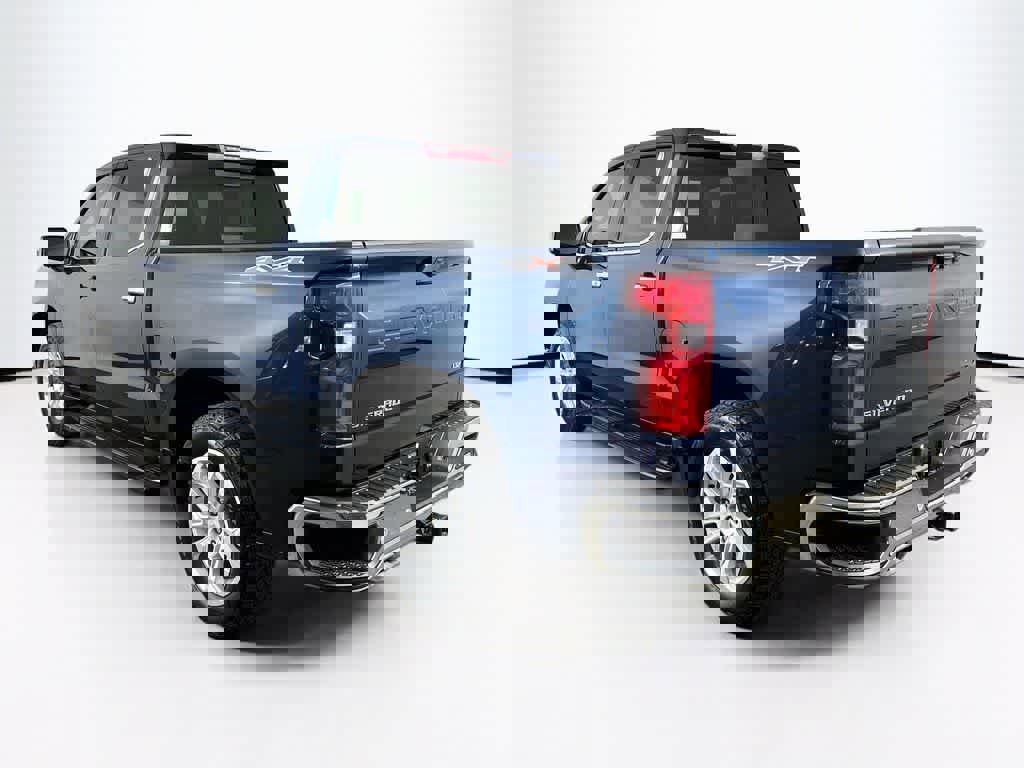 Used 2023 Chevrolet Silverado 1500 LTZ w/ LTZ Premium Package image 4