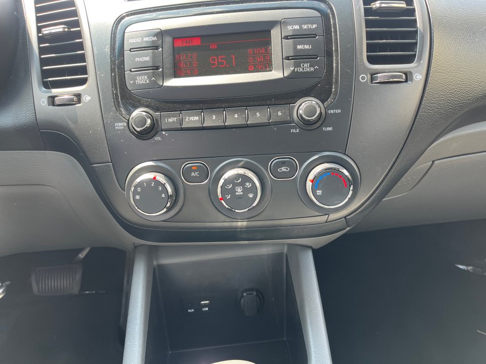 Used 2017 Kia Forte LX FWD image 20