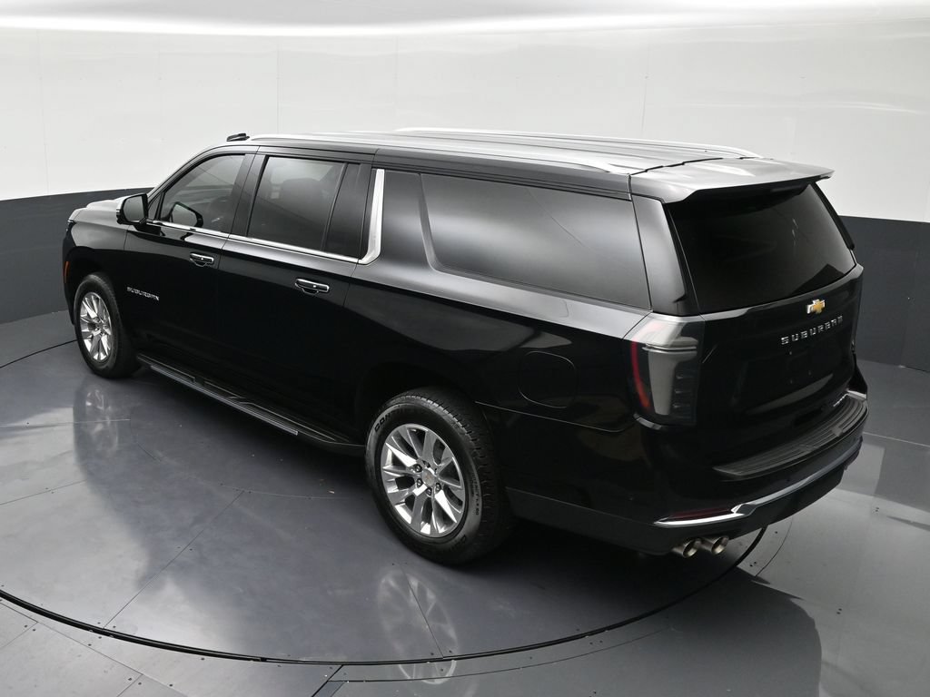 Used 2026 Chevrolet Suburban Premier RWD image 14