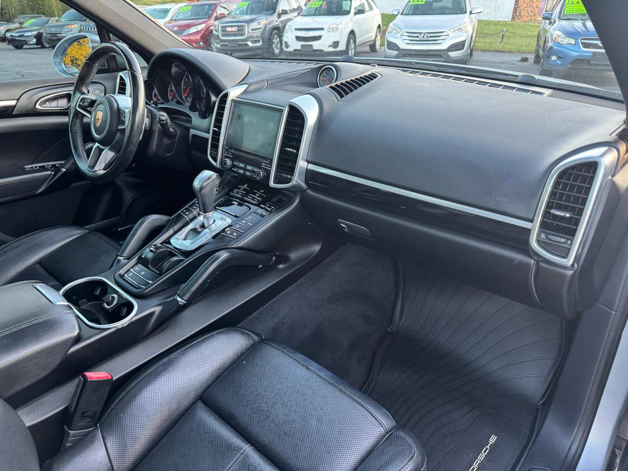 Used 2018 Porsche Cayenne AWD/4WD image 14