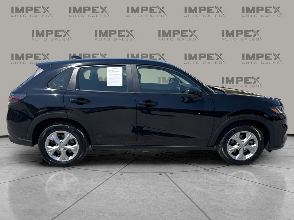 Used 2025 Honda HR-V LX image 5