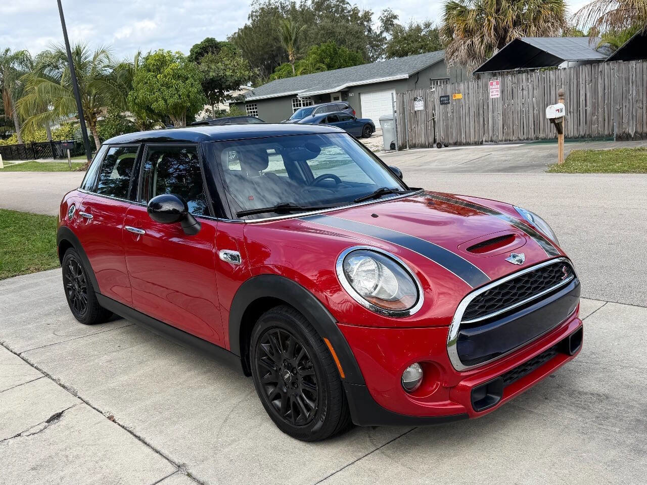 Used 2016 MINI Cooper S image 4