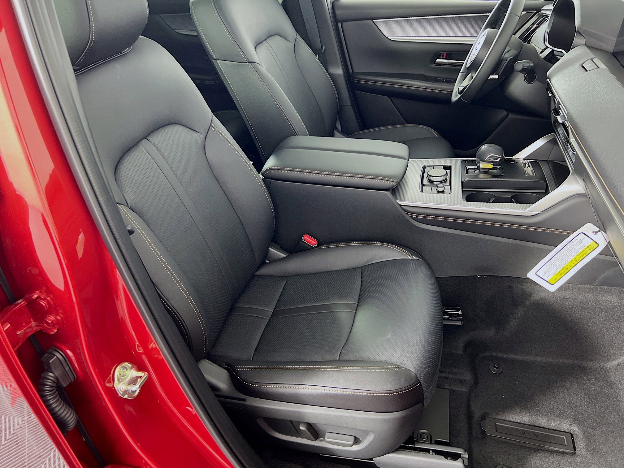 New 2025 MAZDA CX-70 Plug-In Hybrid w/ Premium Pkg image 23