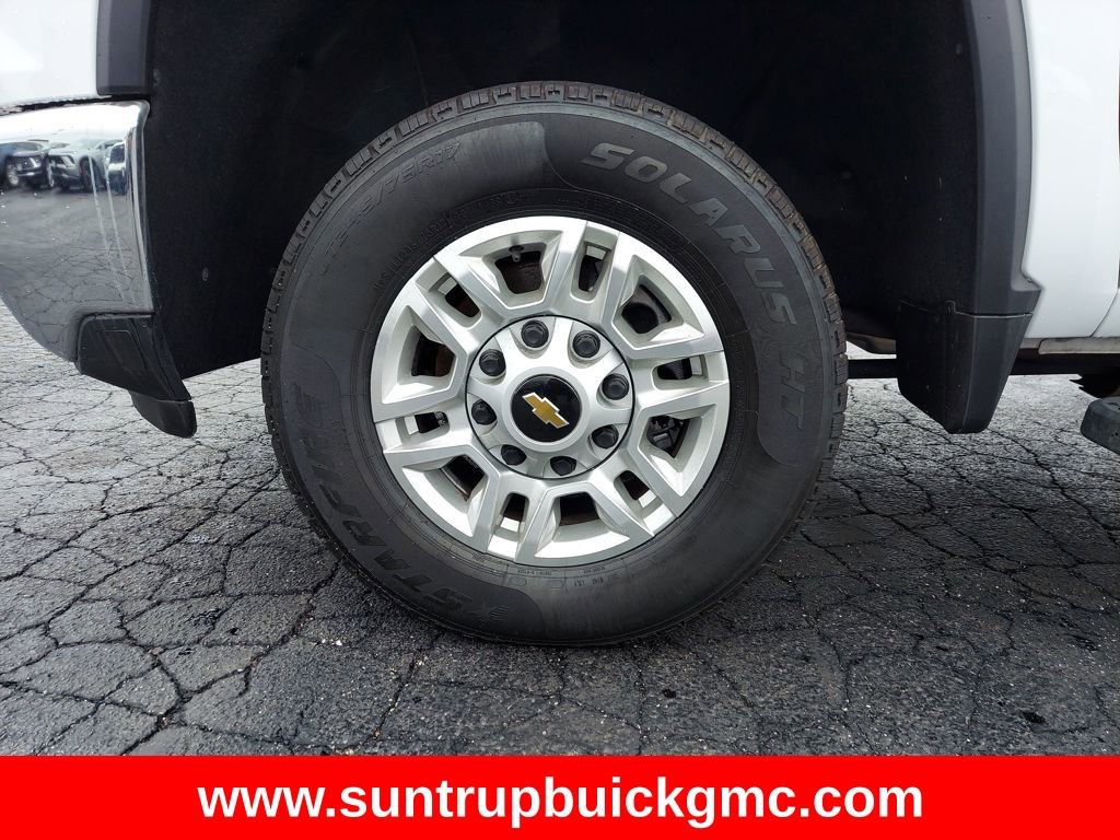 Used 2024 Chevrolet Silverado 2500 LT image 31