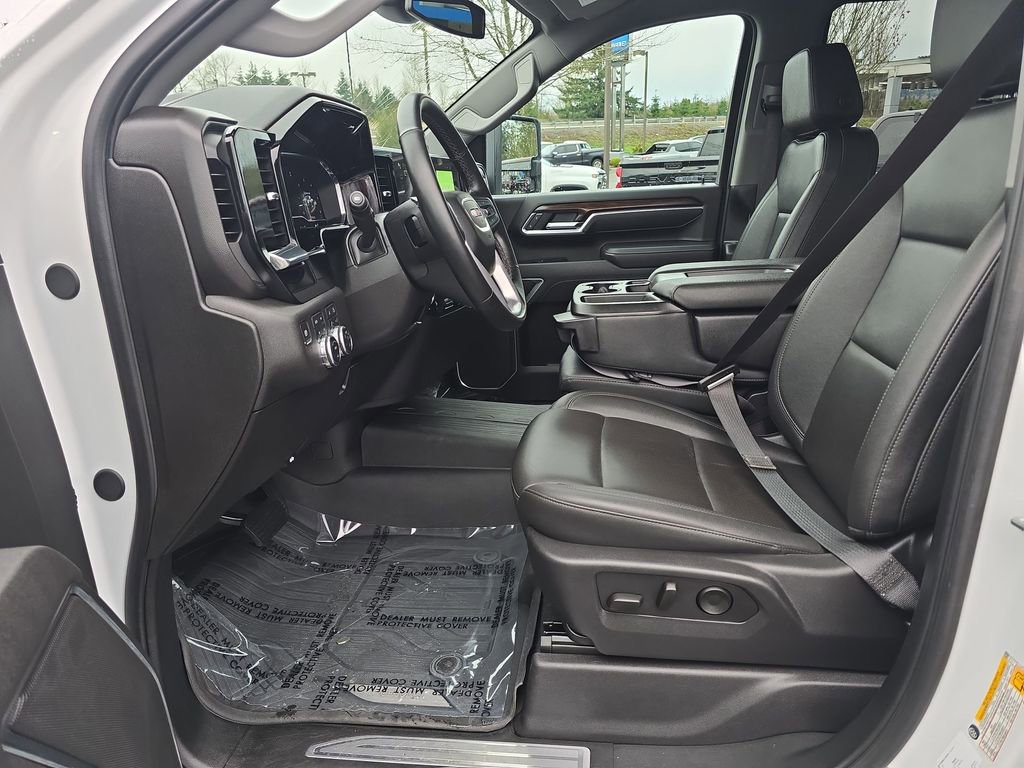 Certified 2025 GMC Sierra 3500 SLT w/ X31 Off-Road Package image 22