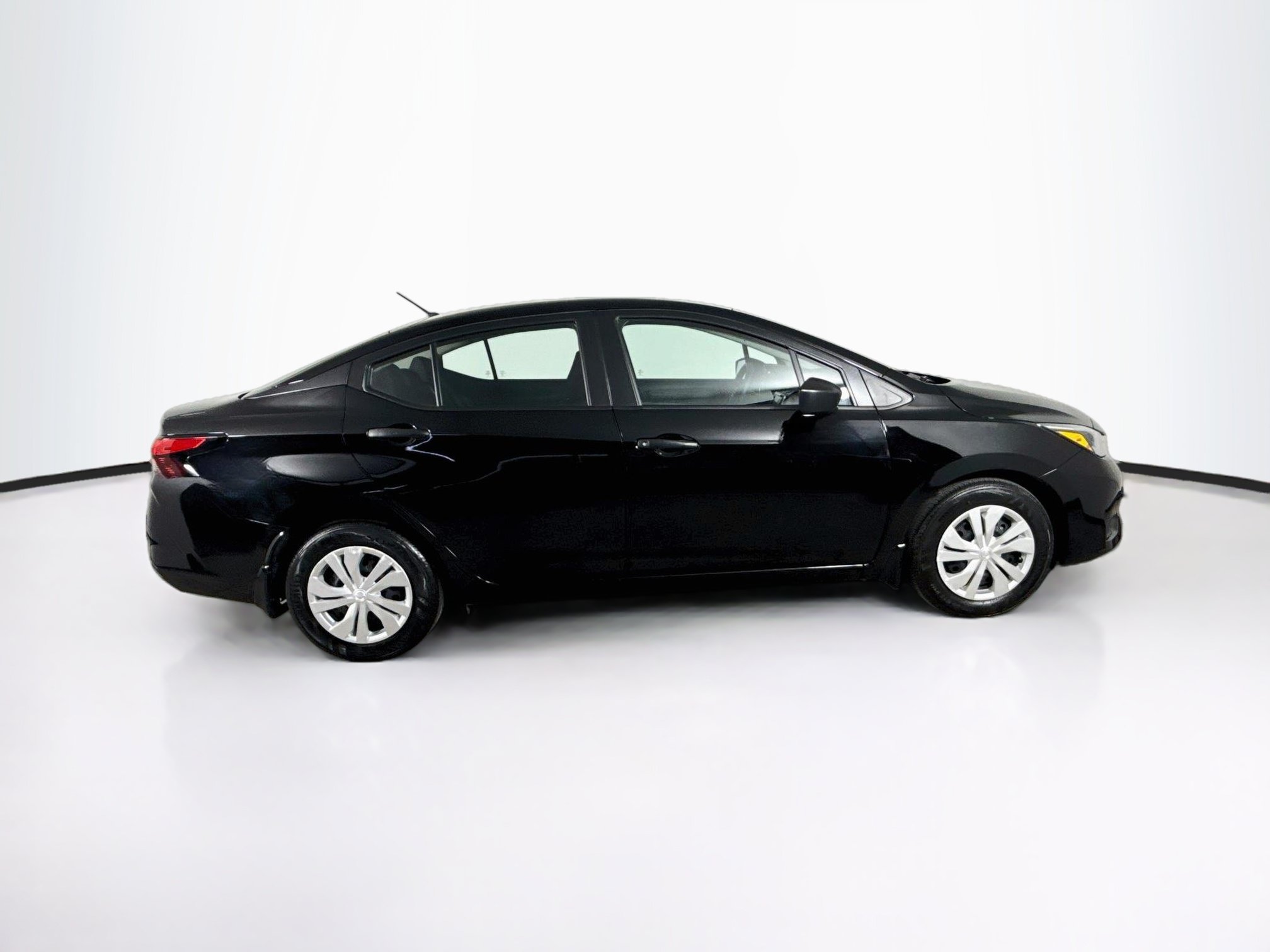Used 2025 Nissan Versa S w/ Trunk Package FWD image 2