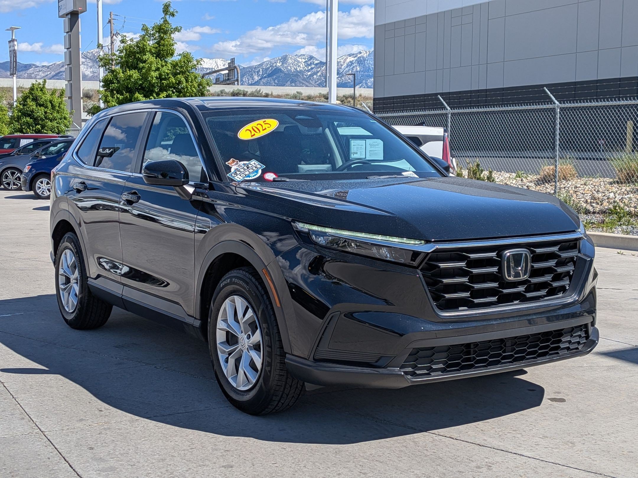 Used 2025 Honda CR-V LX image 8