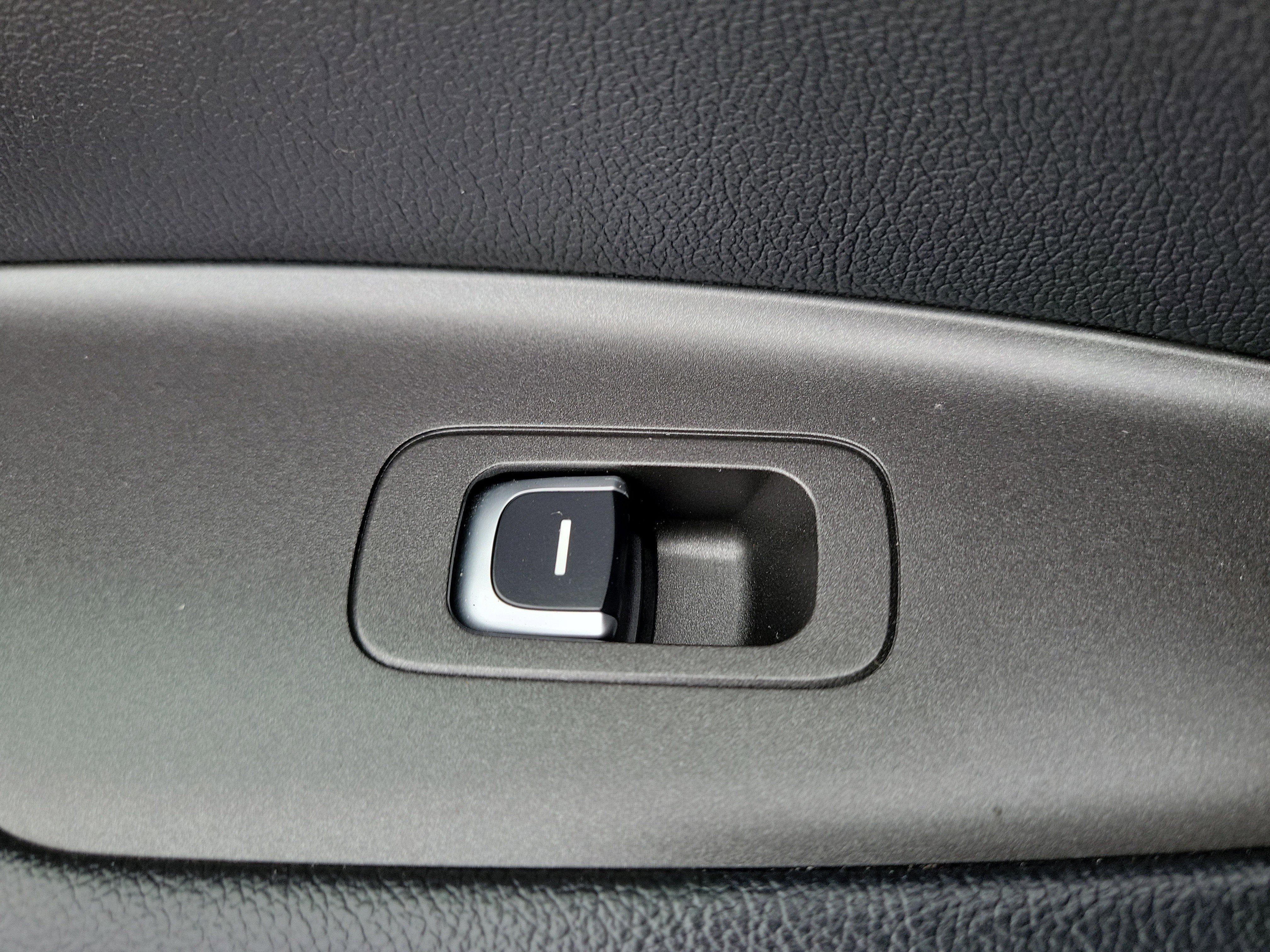 Used 2018 Kia Optima S FWD image 14