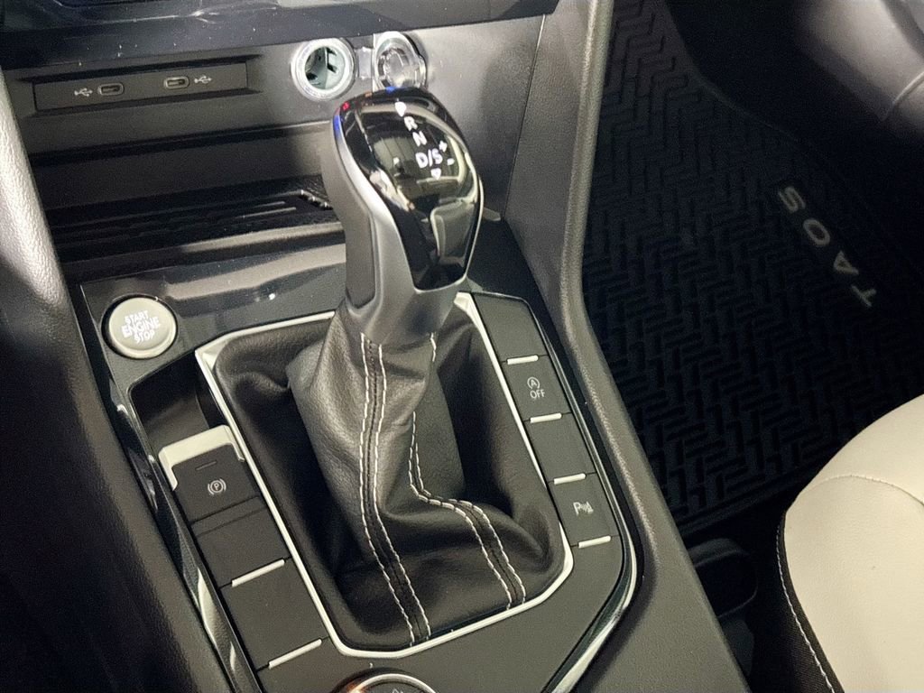 New 2026 Volkswagen Taos SE AWD/4WD image 17
