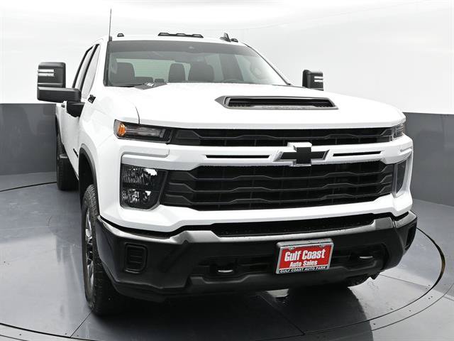 Used 2024 Chevrolet Silverado 2500 Custom w/ Custom Value Package AWD/4WD image 3