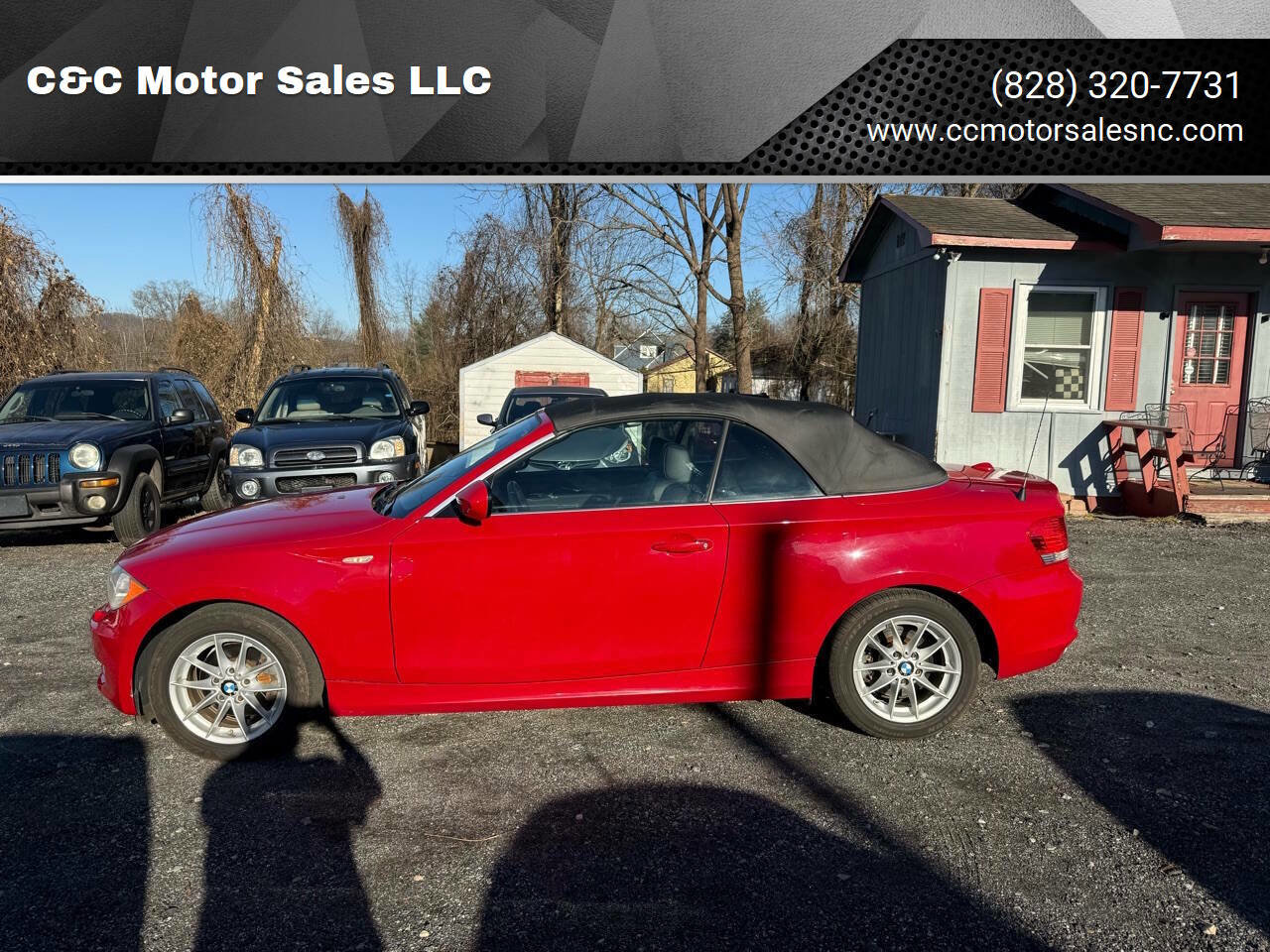 Used 2011 BMW 128i Convertible image 1