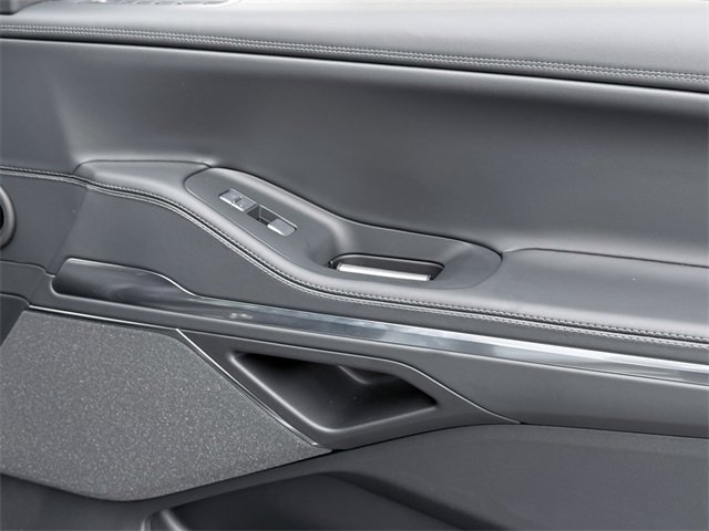 New 2025 Lincoln Navigator Reserve w/ Jet Appearance Package image 9