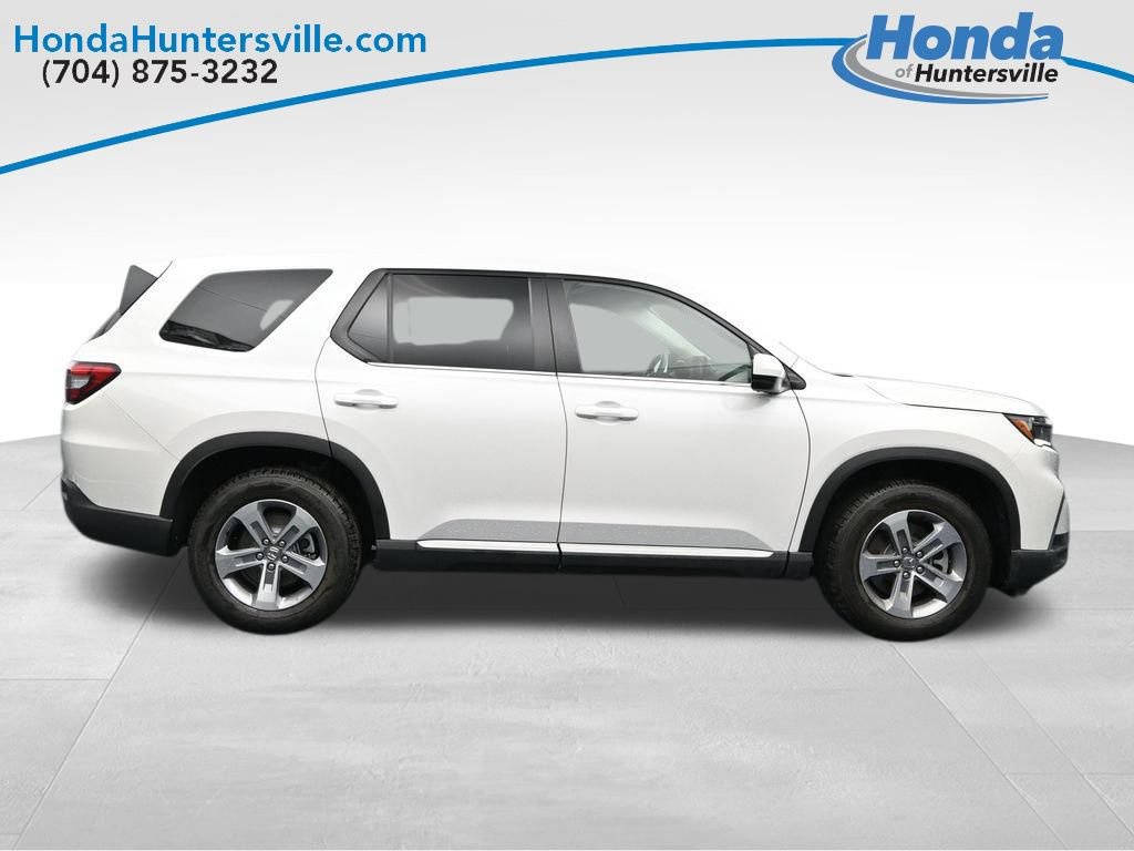 Certified 2025 Honda Pilot EX-L image 9
