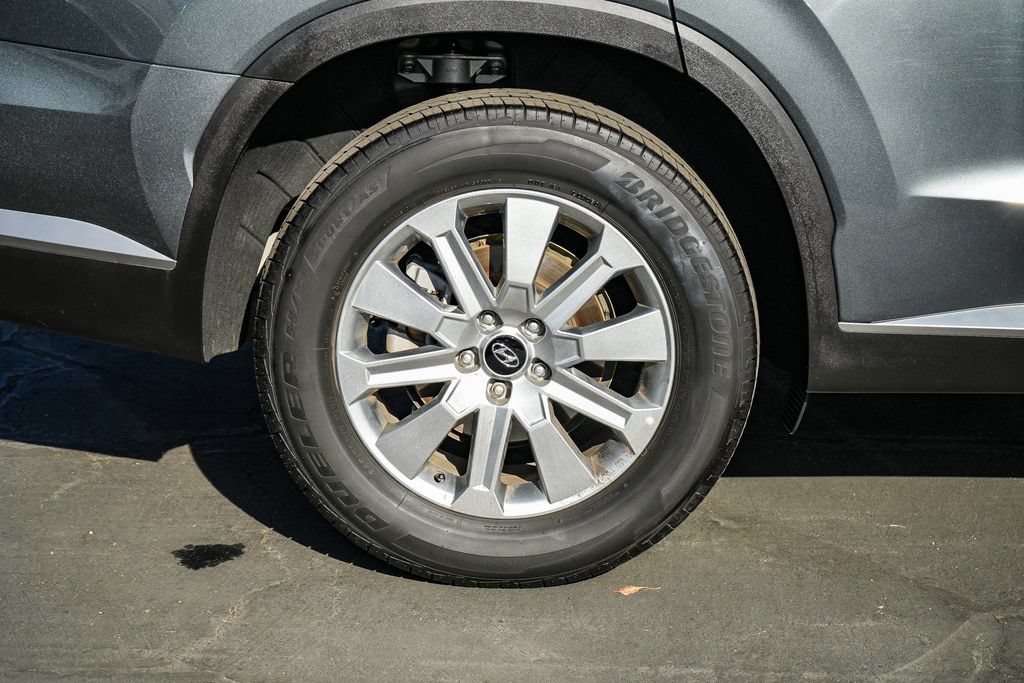 Used 2025 Hyundai Palisade SEL FWD image 11