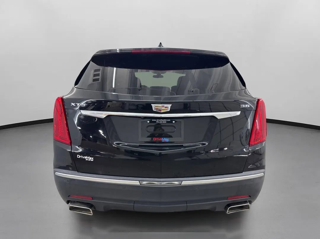 Used 2017 Cadillac XT5 Luxury FWD image 8