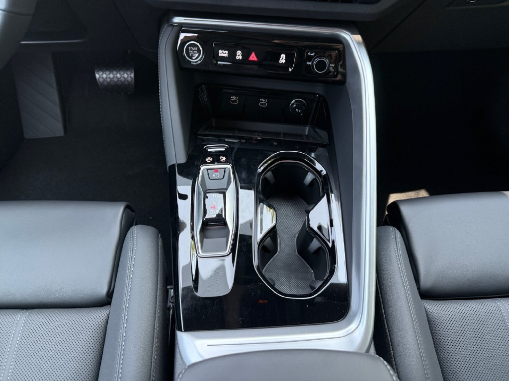 Certified 2025 Audi Q5 Premium Plus w/ Premium Plus AWD/4WD image 11