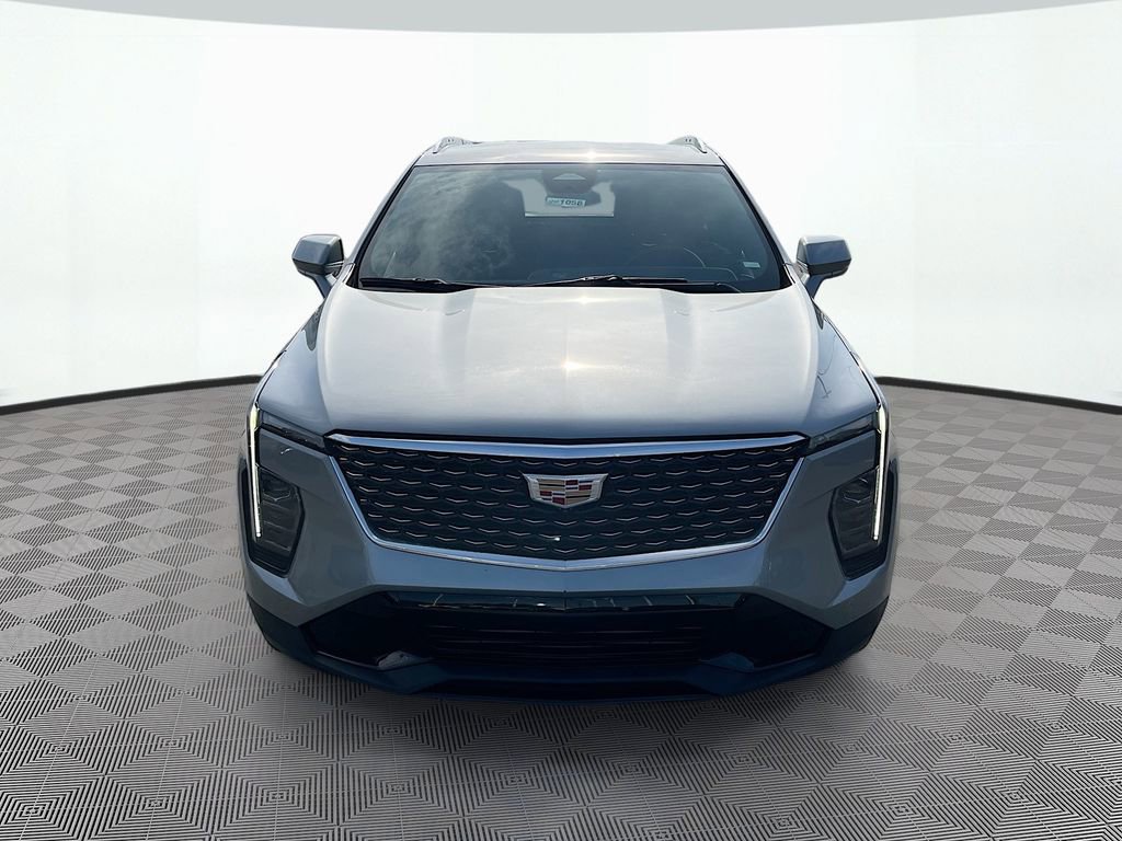 Certified 2025 Cadillac XT4 Premium Luxury image 2