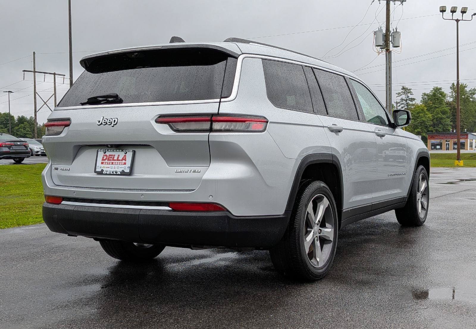 Used 2021 Jeep Grand Cherokee L Limited w/ Luxury Tech Group II AWD/4WD image 7