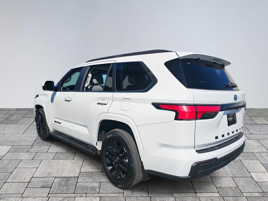 Used 2024 Toyota Sequoia SR5 w/ SR5 Premium Package image 5