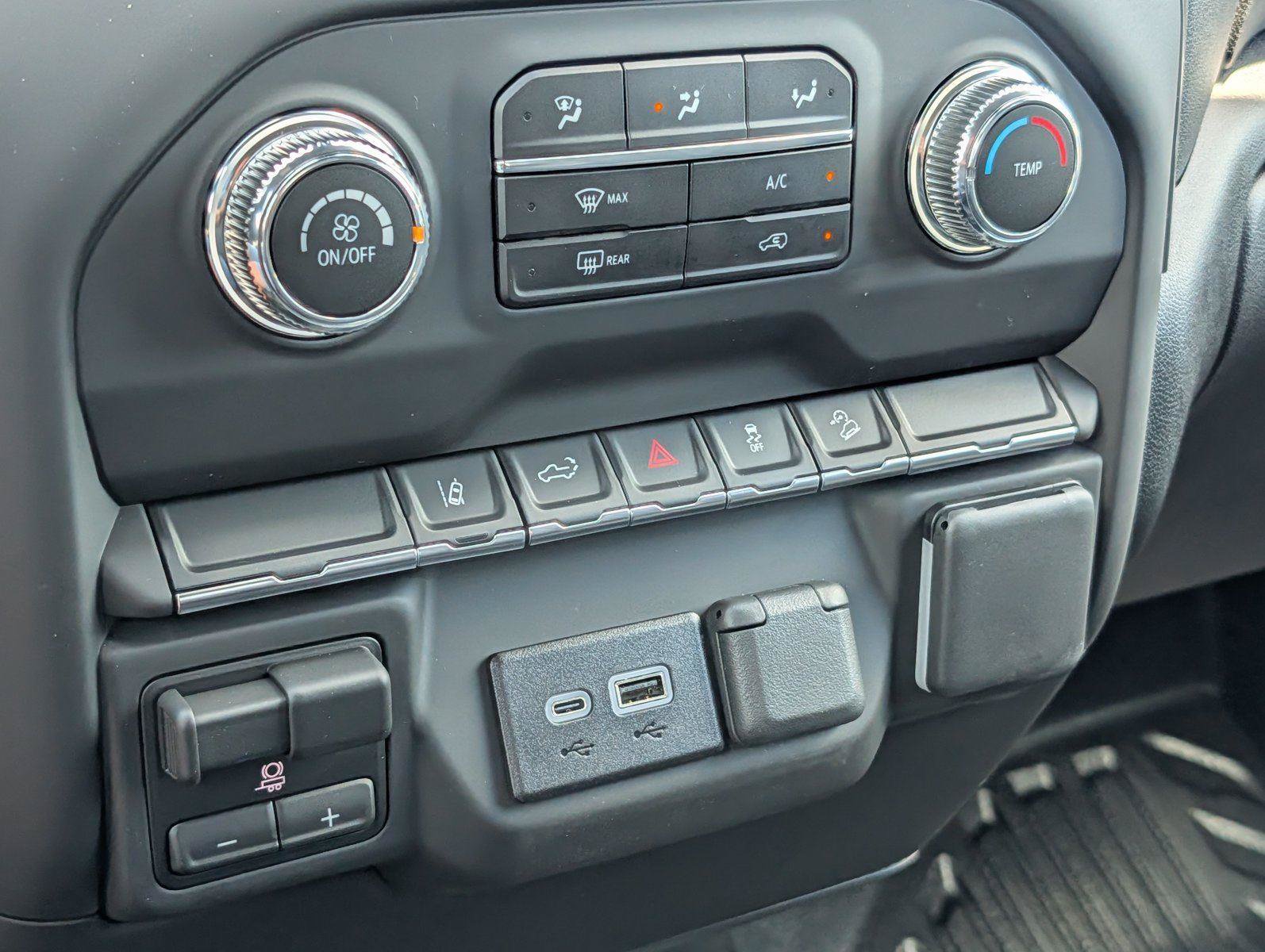 New 2026 GMC Sierra 2500 Pro w/ Convenience Package AWD/4WD image 19