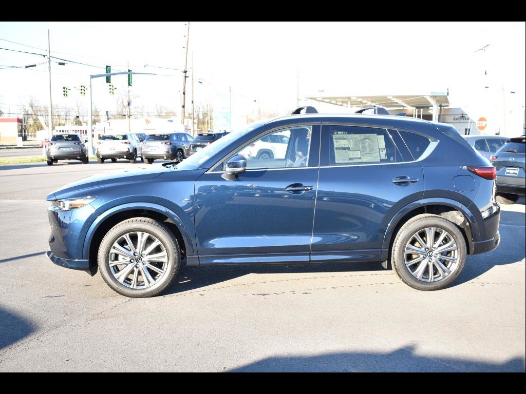 New 2025 MAZDA CX-5 Signature image 2