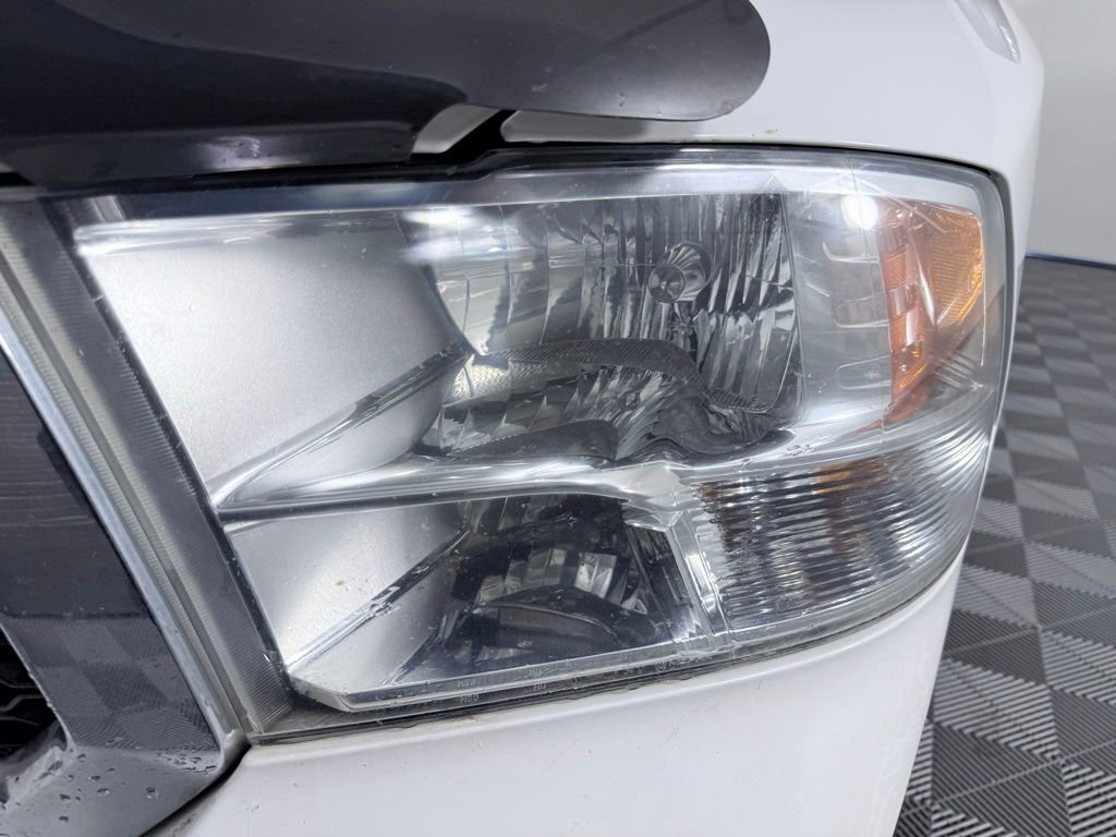 Used 2013 RAM 1500 Classic SLT image 25