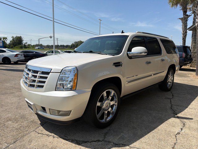 Used 2013 Cadillac Escalade ESV Luxury RWD image 8