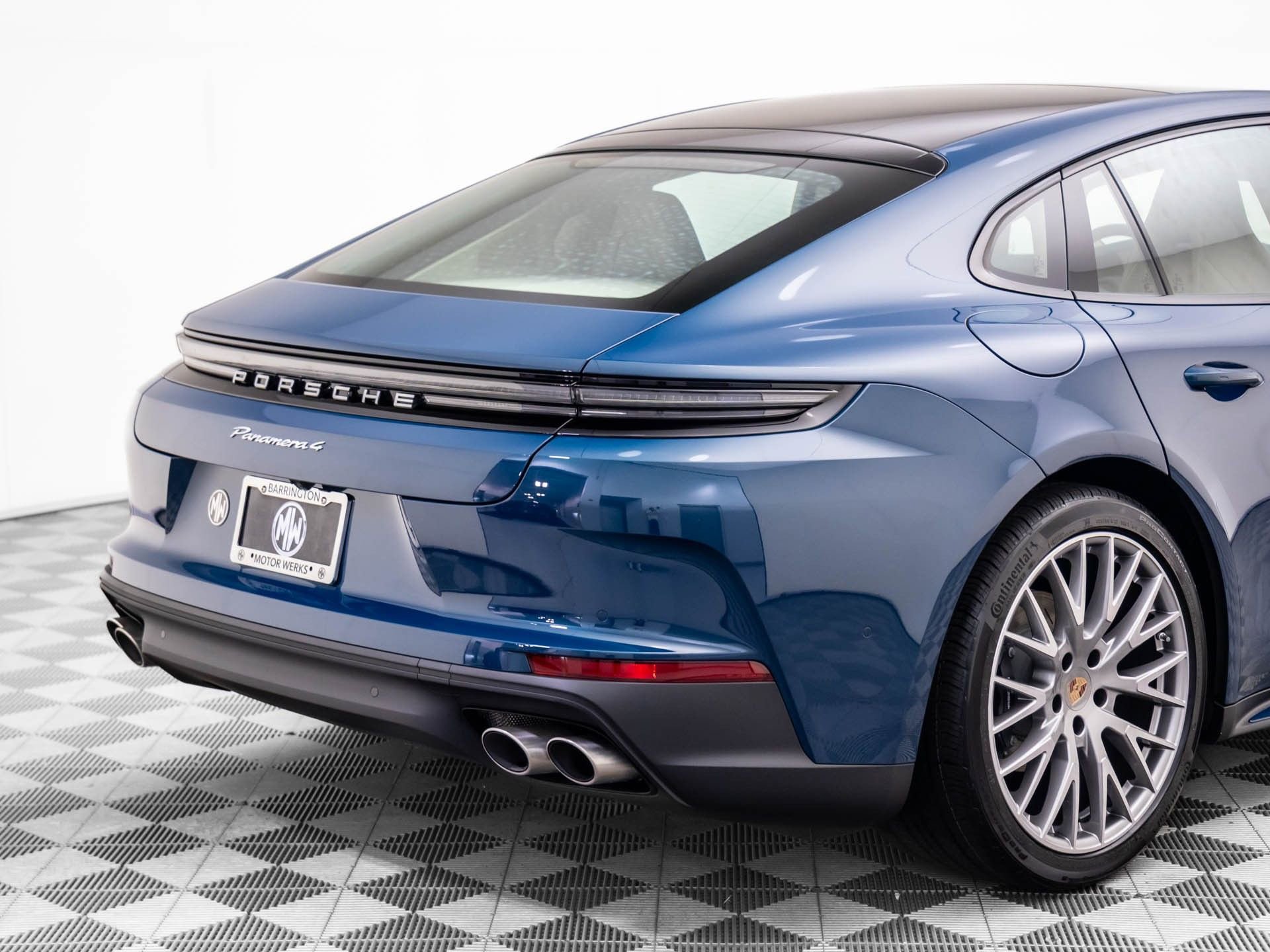 New 2026 Porsche Panamera 4 AWD/4WD image 36