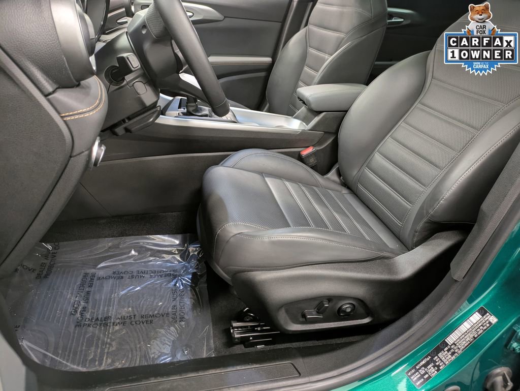 Used 2025 Alfa Romeo Tonale w/ Premium Package AWD/4WD image 11