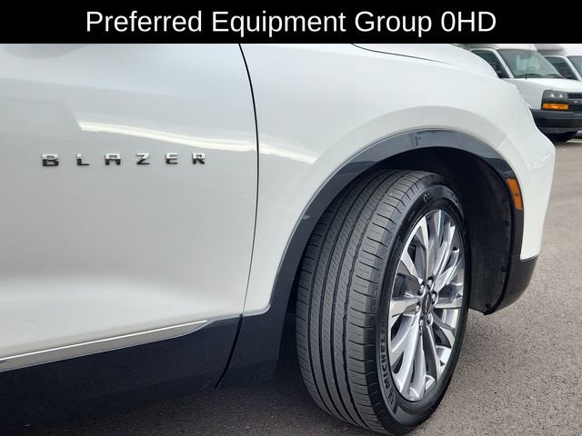 Used 2023 Chevrolet Blazer Premier image 17