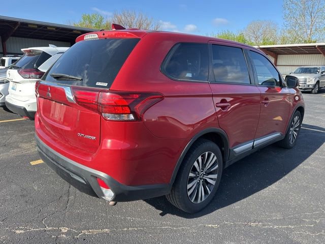 Used 2019 Mitsubishi Outlander SE AWD/4WD image 8