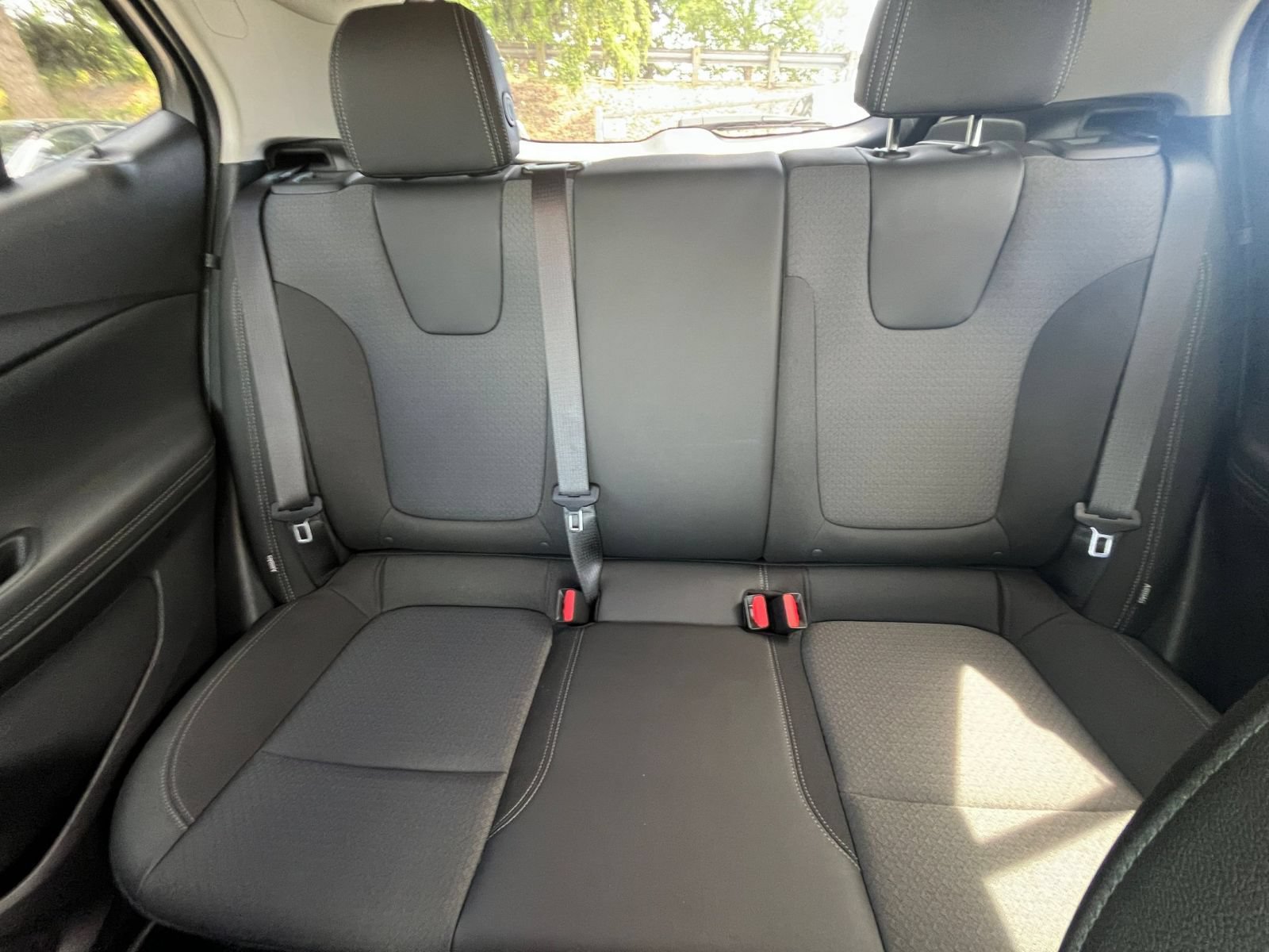 Used 2025 Buick Encore GX Preferred FWD image 38