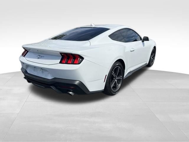 Used 2025 Ford Mustang Coupe RWD image 7