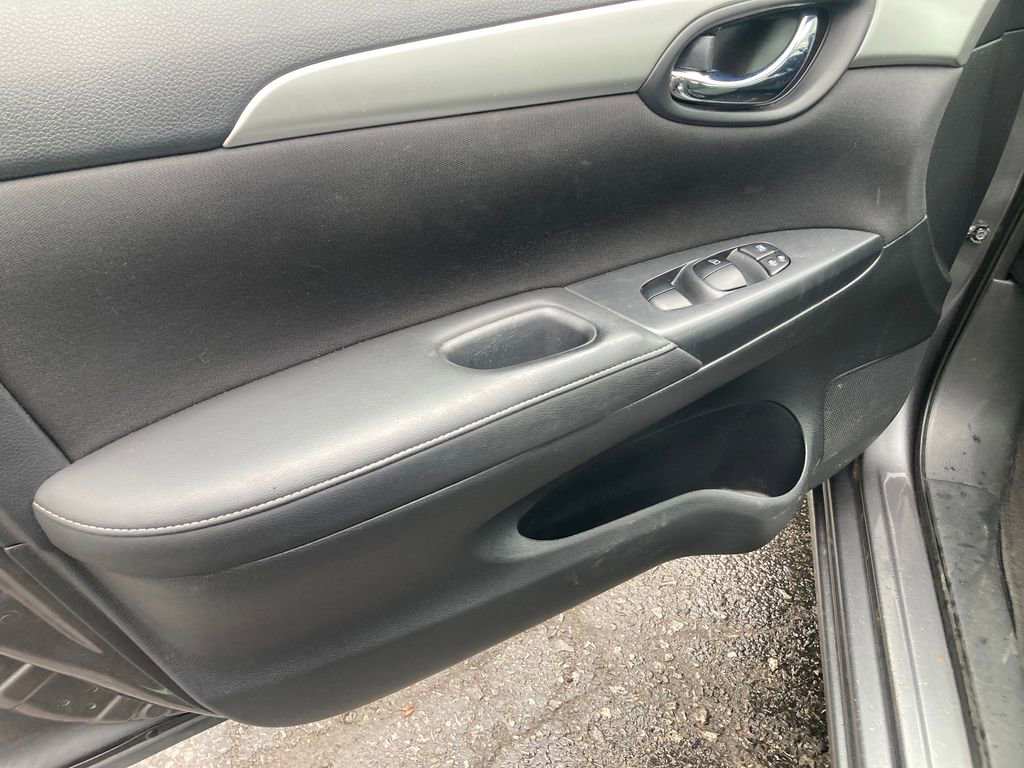 Used 2017 Nissan Sentra S FWD image 13