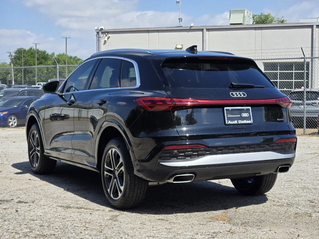 Certified 2025 Audi Q5 Premium image 11