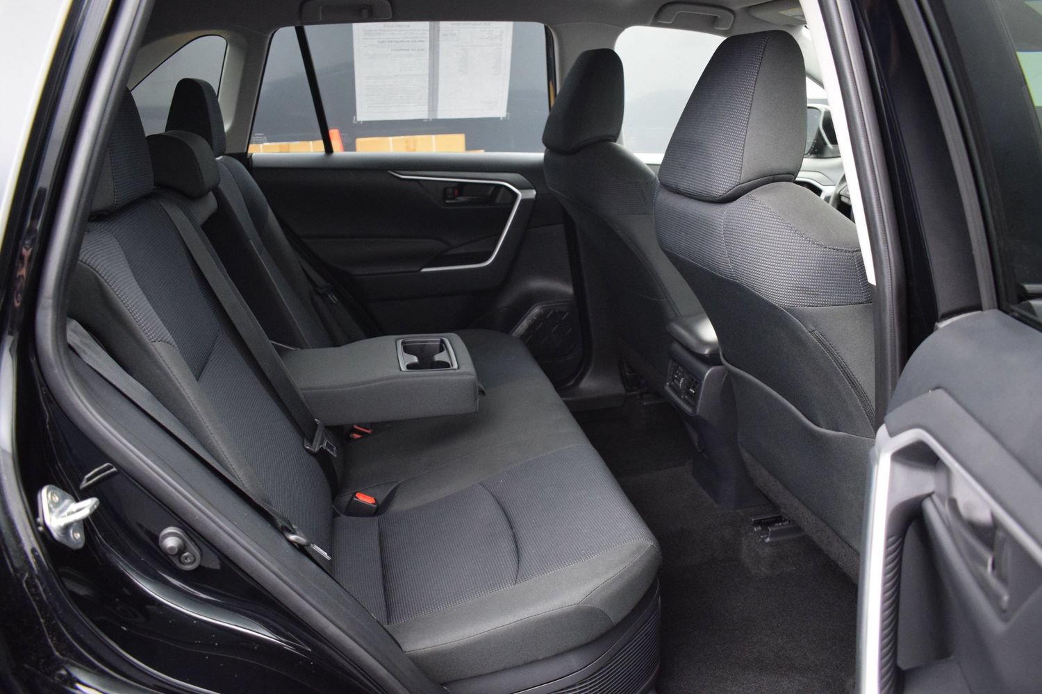 Used 2025 Toyota RAV4 LE AWD/4WD image 11