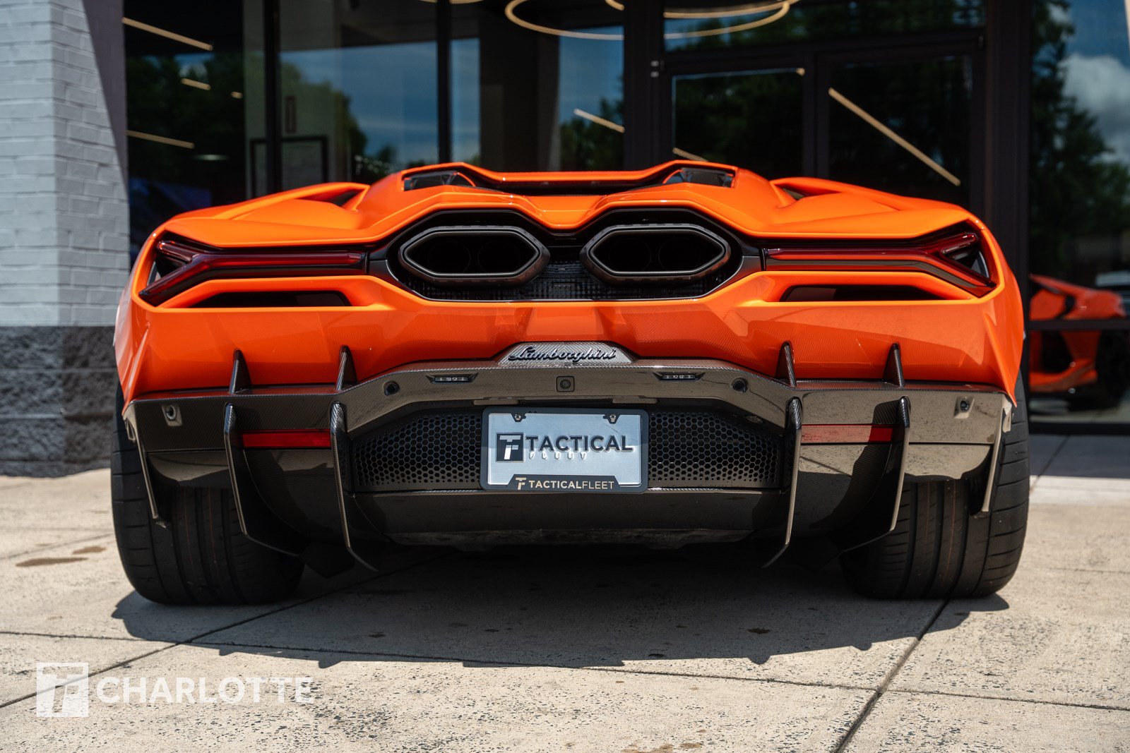 Used 2024 Lamborghini Revuelto AWD/4WD image 13