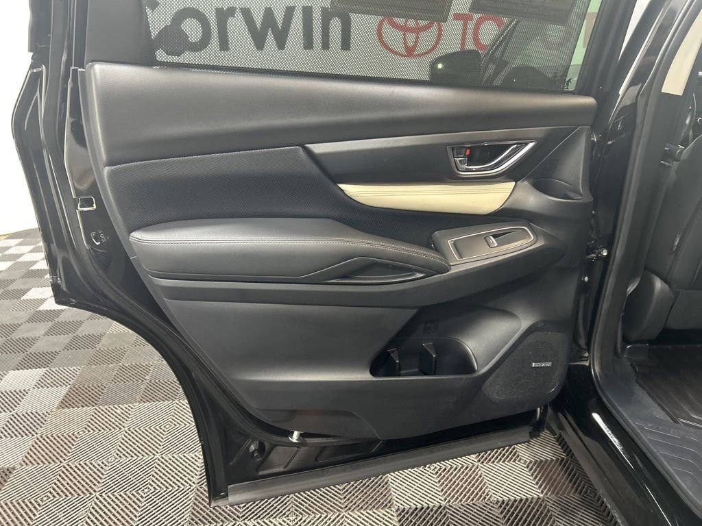 Used 2020 Subaru Ascent Limited w/ Technology Package image 18