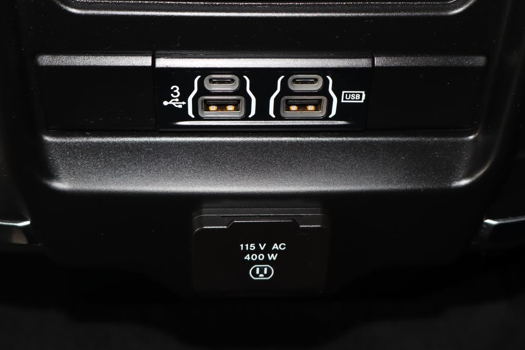 Used 2019 RAM 1500 Laramie AWD/4WD image 36