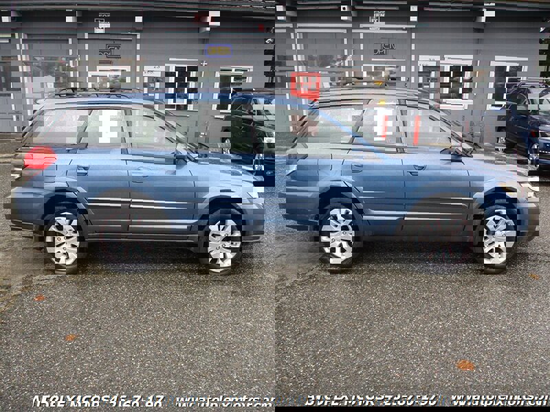 Used 2008 Subaru Outback 2.5XT Limited image 2