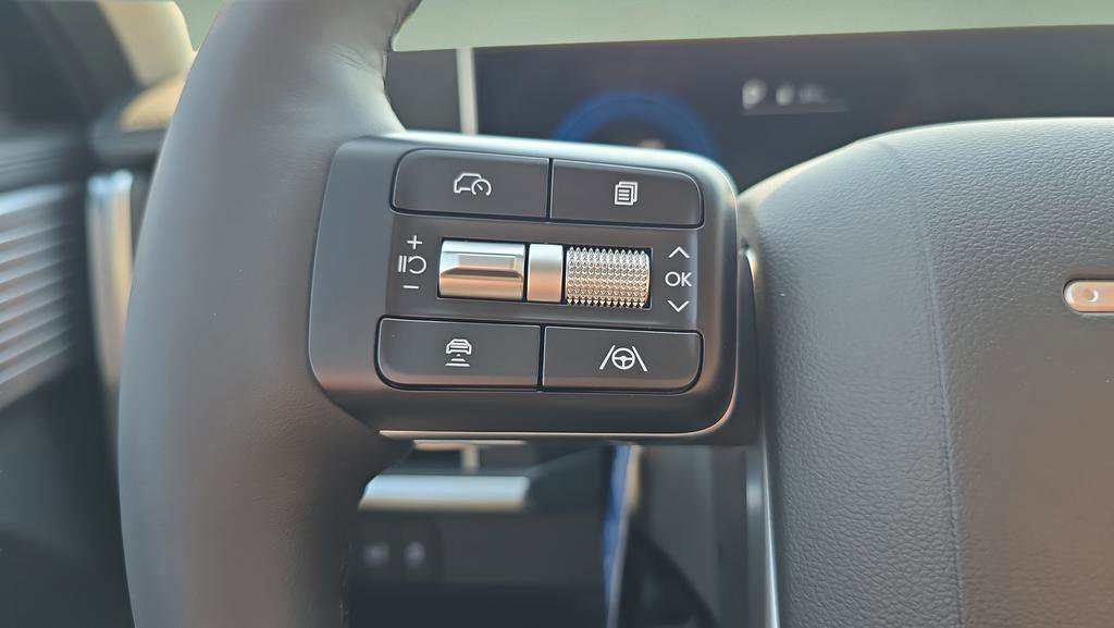 New 2026 Hyundai Santa Fe SE FWD image 24