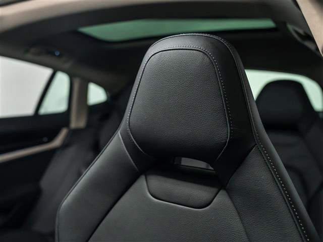 New 2026 Porsche Panamera 4S image 23