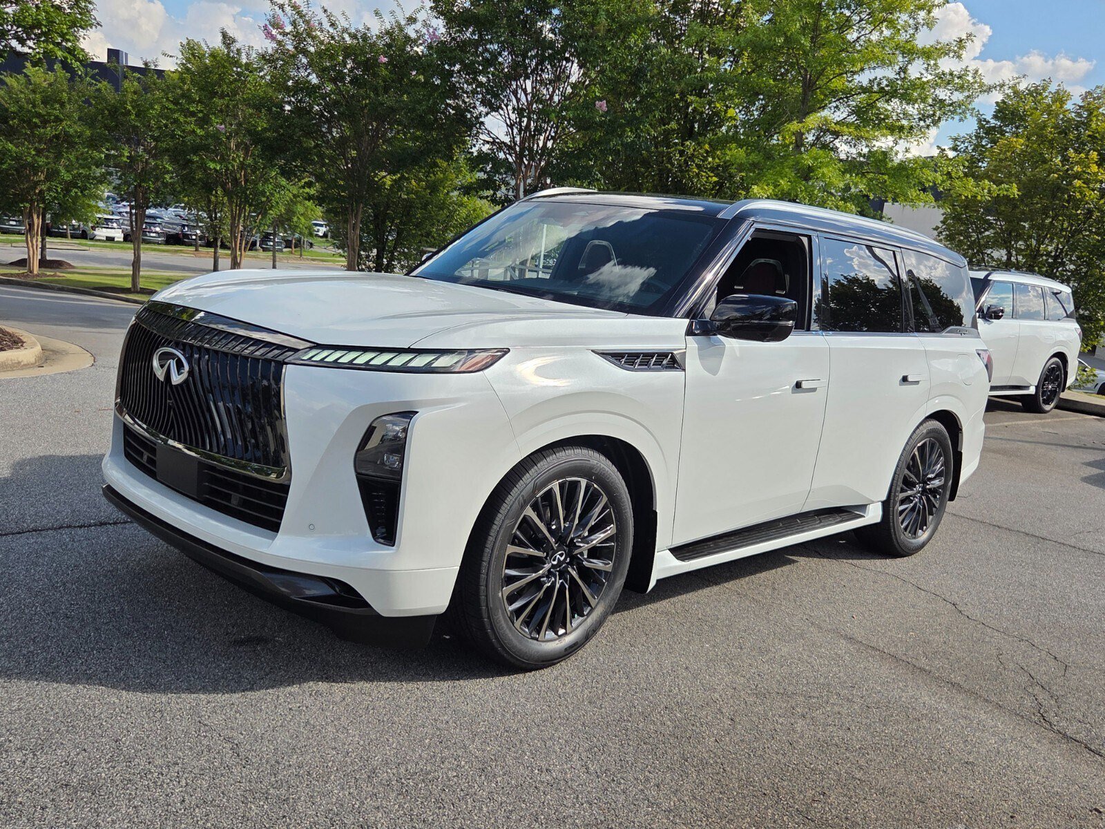 New 2027 INFINITI QX80 Autograph w/ Premium Cargo Package